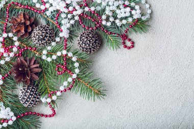 köknar dalı ile Noel dekorasyon