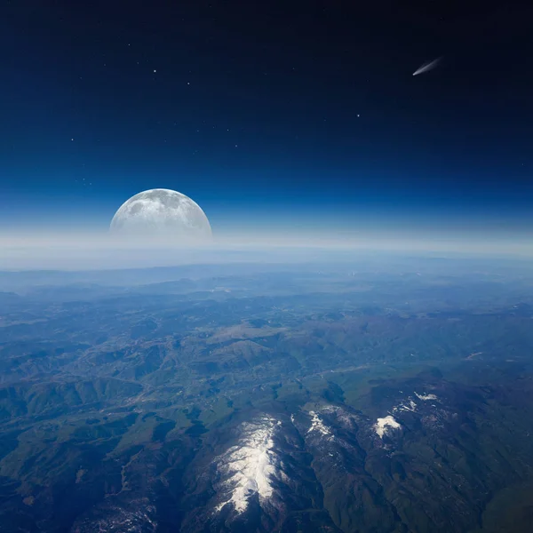 Księżyc w pełni, komety i gwiazd w ciemny niebieski space — Zdjęcie stockowe