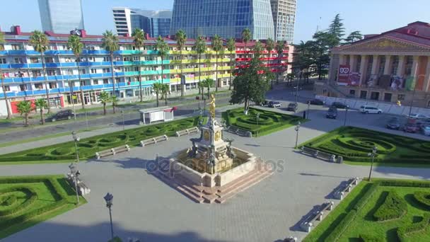 Piața teatrului și fântâna lui Neptun din Batumi — Videoclip de stoc