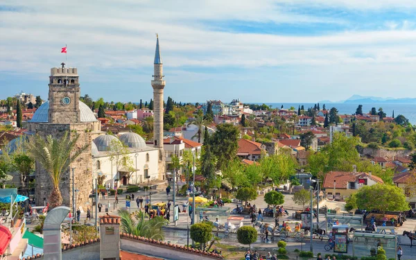 Klocktornet i antalya, Turkiet — Stockfoto