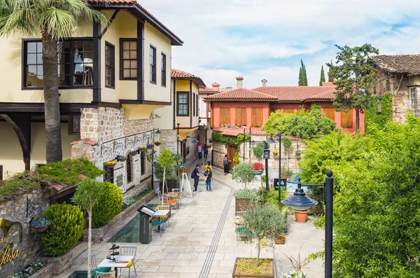 Vista aérea da rua no distrito de Kaleici Antalya, Turquia — Fotografia de Stock