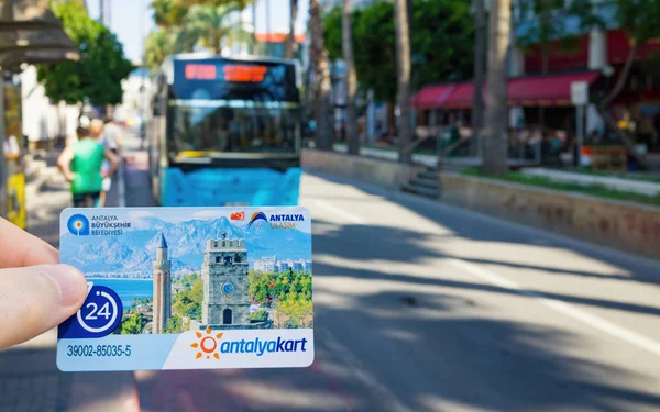 アンタルヤ、トルコの公共交通機関の支払いカード Antalyakart — ストック写真