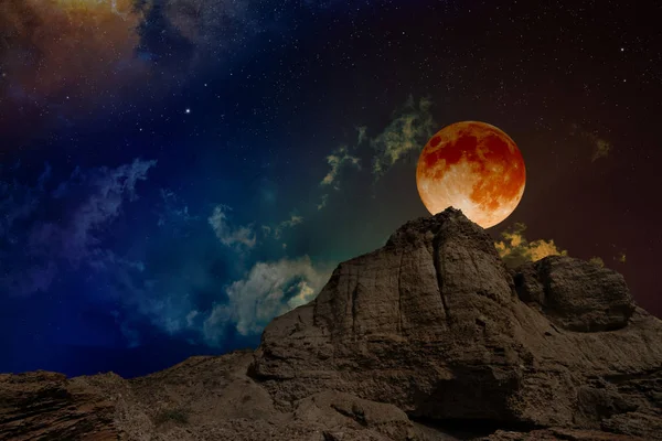 Éclipse lunaire, phénomène naturel mystérieux — Photo