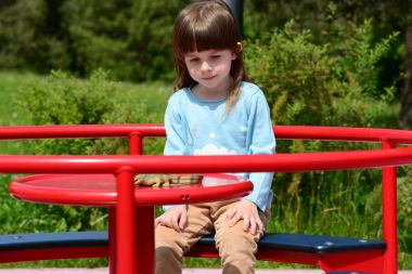 Hiç kimse arkadaş yapmak istiyor...