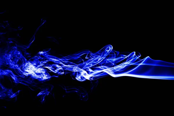 Abstrato fumaça branca no fundo preto, fundo de fumaça, azul — Fotografia de Stock