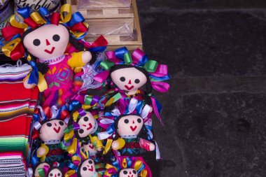 Puebla Meksika bebekler tipik el sanatları