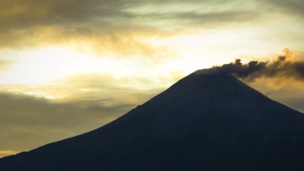 Vulkan Popocatepetl Aktives Vulkanlicht Bei Sonnenuntergang — Stockvideo