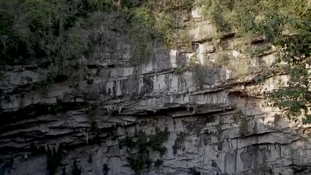 Porão Las Golondrinas Hirundo Rustica Abismo Natural Localizado Cidade Aquismn — Vídeo de Stock