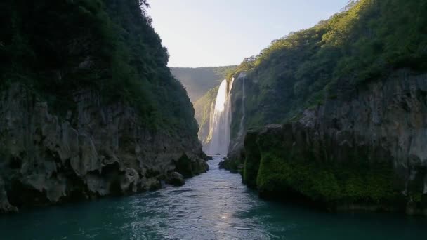 Río Agua Cristalina Cascada Tamul San Luis Potos México — Vídeos de Stock