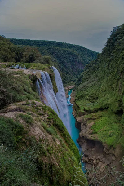 Foto aerea della cascata Tamul a San Luis Potosi Messico — Foto Stock