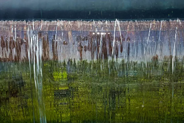 Fond d'eau cristalline, cascade d'eau claire — Photo