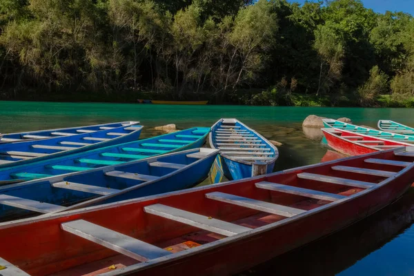 Tamul San Luis Potosi Mexico Janeiro 2020 Canoas Coloridas Rio — Fotografia de Stock