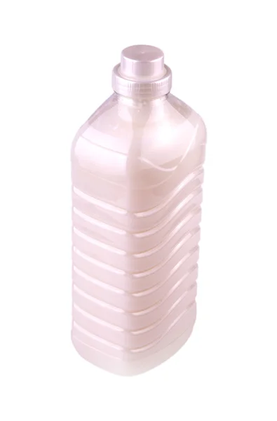 Plastová láhev s růžovou kapalinou pro praní — Stock fotografie