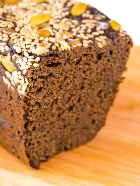 Deli ve tohum ile çavdar ekmeği