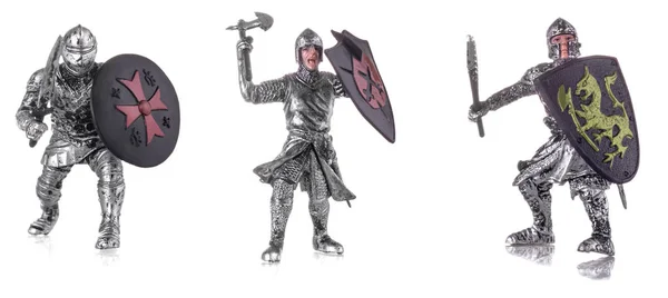 Set di figurine un cavalieri medievali isolati su bianco — Foto Stock