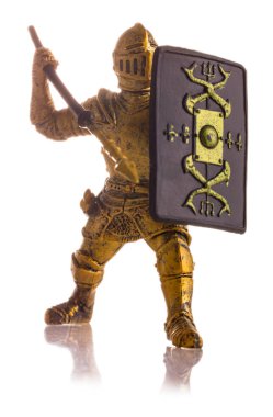 heykelcik beyaz izole bir ortaçağ Şövalyesi