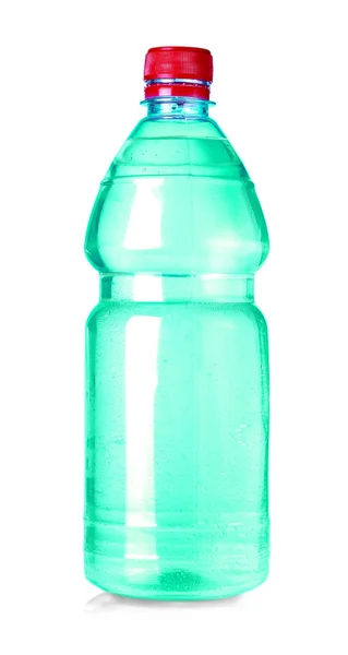 Grüne Wasserflasche isoliert auf weiß — Stockfoto