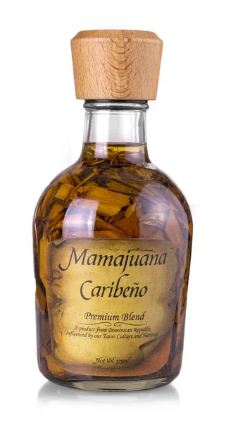 Isolato Mamajuana bottiglia, Repubblica Dominicana Home Made Aphr — Foto Stock