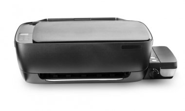 çok fonksiyonlu yazıcı iç mürekkep tankıyla izole beyazdır 