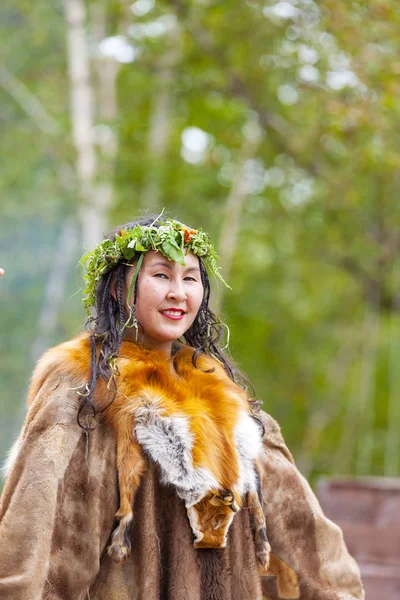 Aborígenes de Kamchatka bailando en maratón de baile . — Foto de Stock