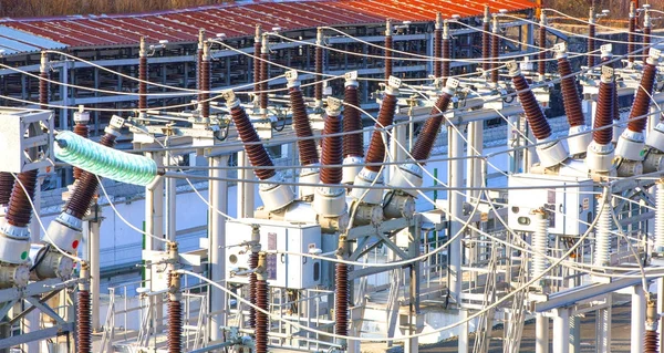 Subestación de transformador de potencia de alto voltaje . — Foto de Stock