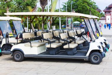 Elektrik turizm araba park Çin.