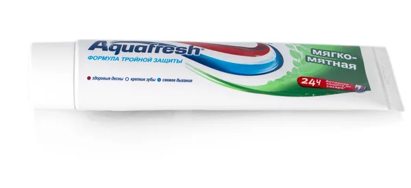 Chisinau Moldova Maret 2018 Aquafresh Toothpaste Mint Acid Protection Aquafresh — Stok Foto