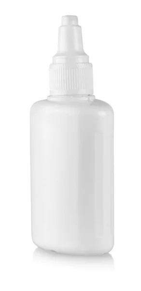 Vit flaska nässpray på vit bakgrund isolering — Stockfoto