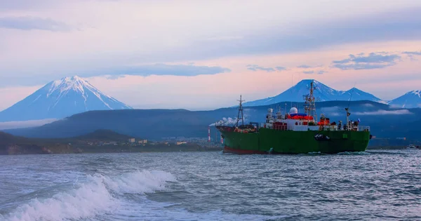 Navio Baía Avacha Oceano Pacífico — Fotografia de Stock