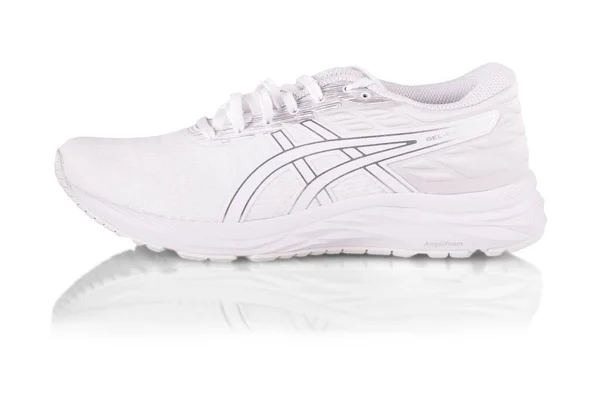 Kamchatka Ryssland Maj 2020 Asics Gel Lyte Vit Sneaker Isolerad — Stockfoto