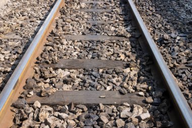 Demiryolu hattı. Tren istasyonunda. Klasik ulaşım. Seyahat yolu.