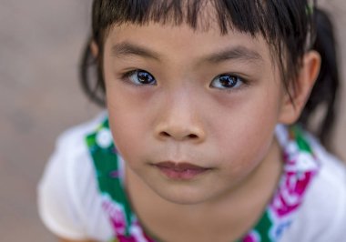 Headshot Asyalı küçük kız