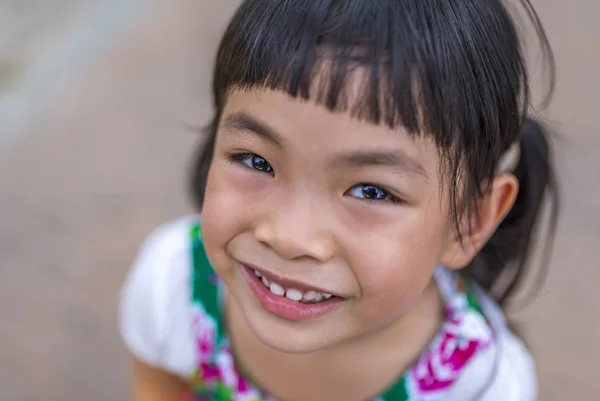 Headshot menina asiática — Fotografia de Stock
