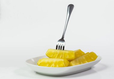 Stüdyo çekimde sulu ananas