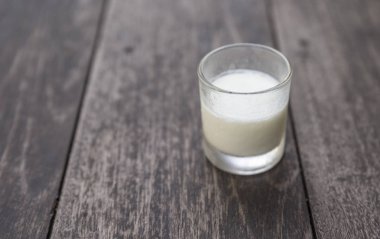 Organik yoğurt küçük bardak