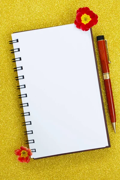 Notebook and pencil. Space for text. Greeting card — Stock Photo, Image