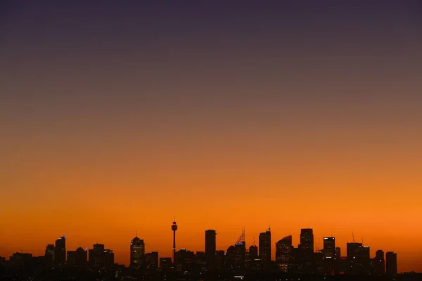 Silhouet achtergrond van Sydney Skyline op de schemering — Stockfoto