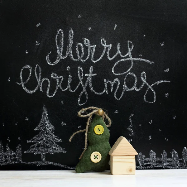 칠판에 분필로 크리스마스 트리를 아늑한 아이디어 — 스톡 사진
