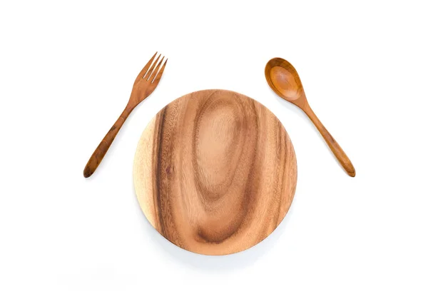 Vista superior de prato de madeira, garfo de madeira e colher de madeira em b branco — Fotografia de Stock
