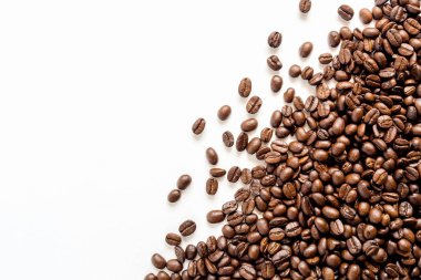 kavrulmuş kahve çekirdekleri..