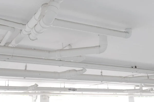 Su borusu sistemi. Binaya su borusu montajı. W