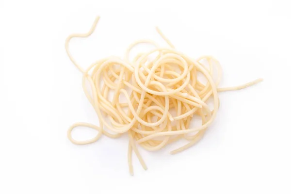 Plain cooked spaghetti pasta pile, on white background. — Stock Photo, Image