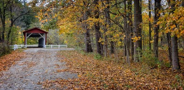 Everett Road Covered Bridge — Stock Photo, Image