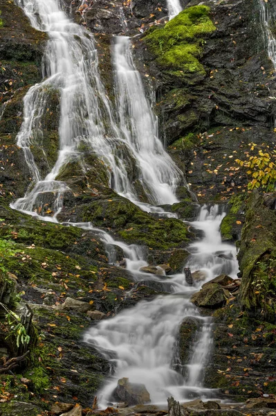 Mingo Falls καταρράκτη — Φωτογραφία Αρχείου