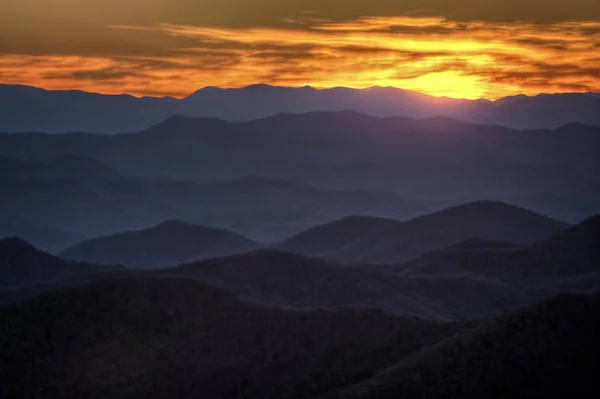 Solnedgang på Blue Ridge Parkway – stockfoto