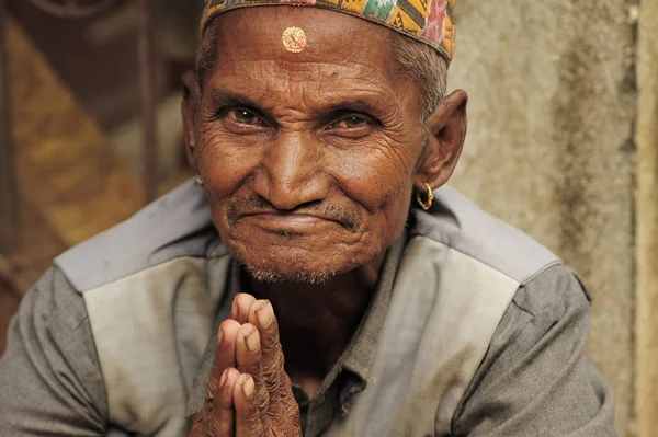 Nepalese old man — Stock Photo, Image