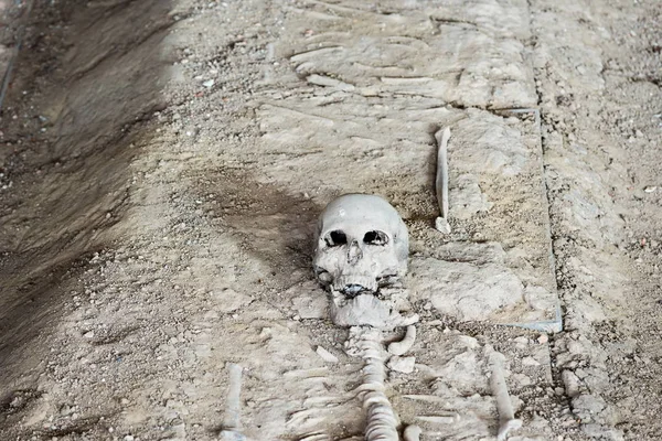 İnsanların mezar gömüldüğü yer