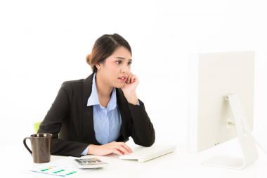 Çekici genç Asyalı kadın iş kadın takım elbise blu karıştırmayın