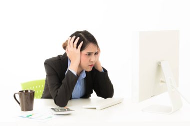 Çekici genç Asyalı kadın iş kadın takım elbise blu karıştırmayın