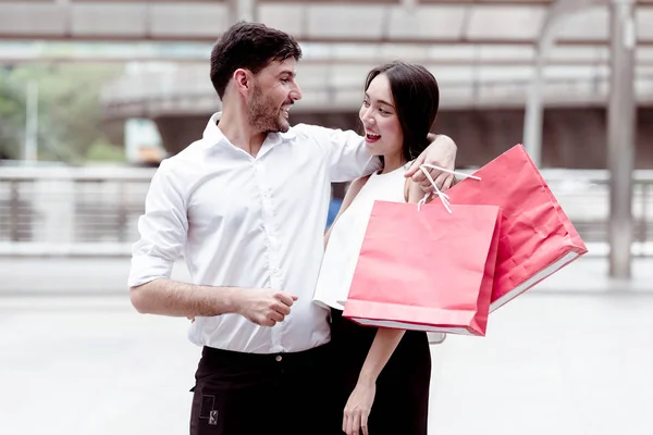 Happy Couple Talking Hard Day Huge Sale Shopping Asian Country — Stock Photo, Image